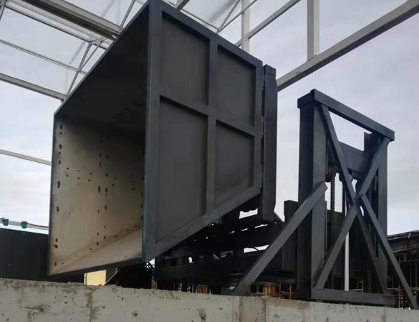 �϶����D(zhu��n)Һ�������C(j��)