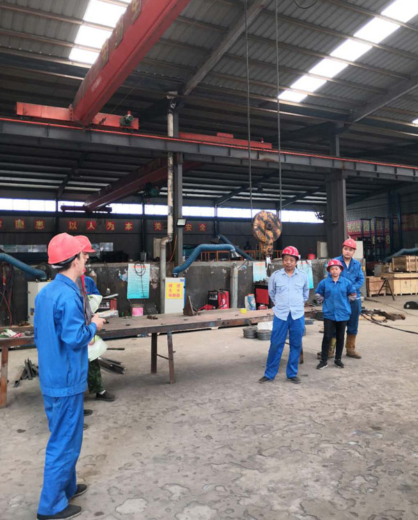 液壓升降機培訓(xùn)圖 液壓升降機培訓(xùn)圖